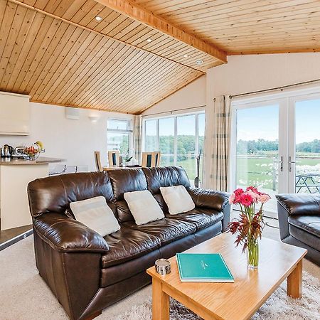 Kessock Highland Lodges North Kessock Room photo